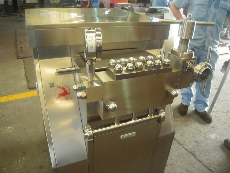 Quality 25Mpa Two Stages Milk Homogenizer Machine Splash Lubrication for sale