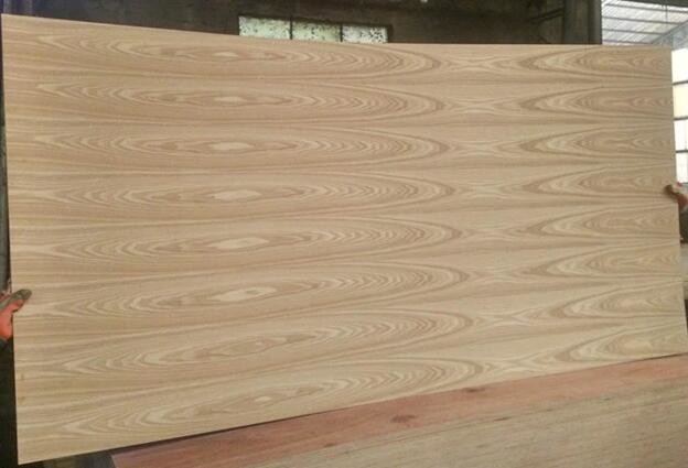 Quality A Grade Fancy Plywood Thickness 2.5 - 25mm Poplar / Eucalyptus Or Combi Core for sale