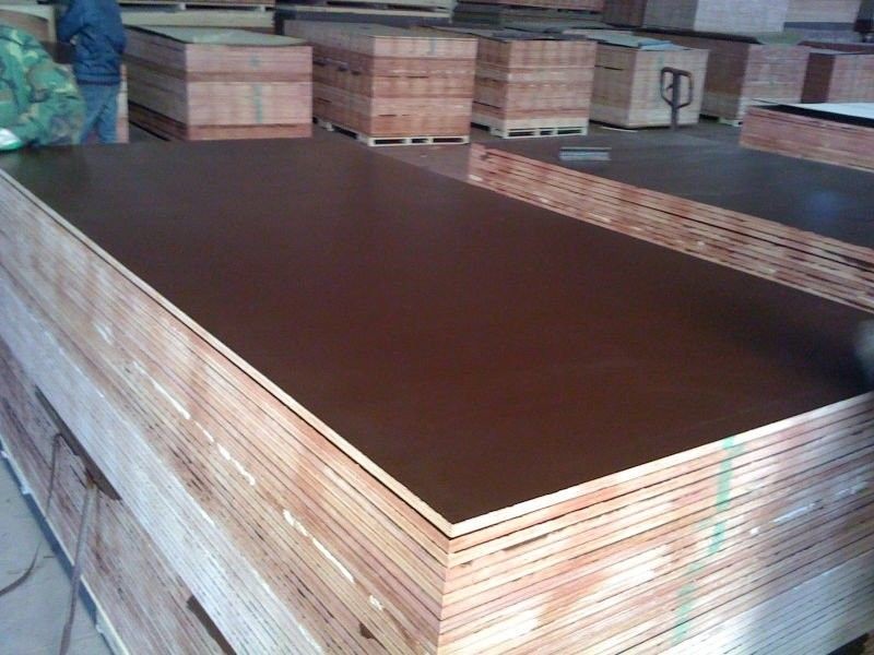 Quality 15mm black browm red film faced shuttering plywood construction plywood for sale