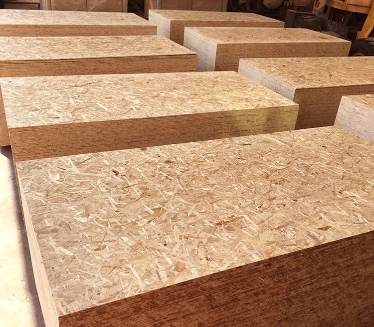 Quality Natural Wood Color Oriented Strand Board 9 - 20mm Thickness With Polished Surface for sale
