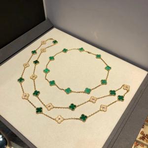 Quality 18k Gold Diamonds Jewelry Van Cleef & Arpels Four Leaf Clover Bracelet for sale