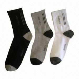 Quality Men's Sports Socks, Made of 77% Combed Cotton, 20.2% Polyester and 2.8% Spandex for sale