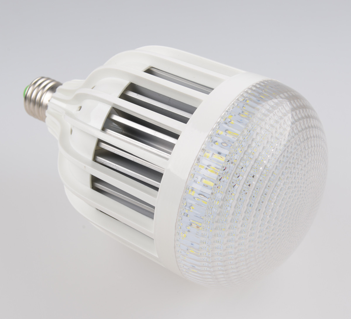 18W LED Bulbs 1600LM 2700-6000K with Taiwan 2830 Chip and E27/E40 base