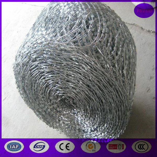 Quality 450mm 500mm coil razor barbed wire /BTO - 22 CBT - 65 concertina razor barbed wire/10m 8kg for sale
