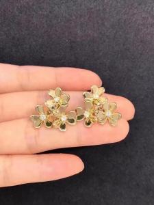 Quality Jewelry Real 18k Gold Diamonds Van Cleef Beaded Clover Earrings for sale