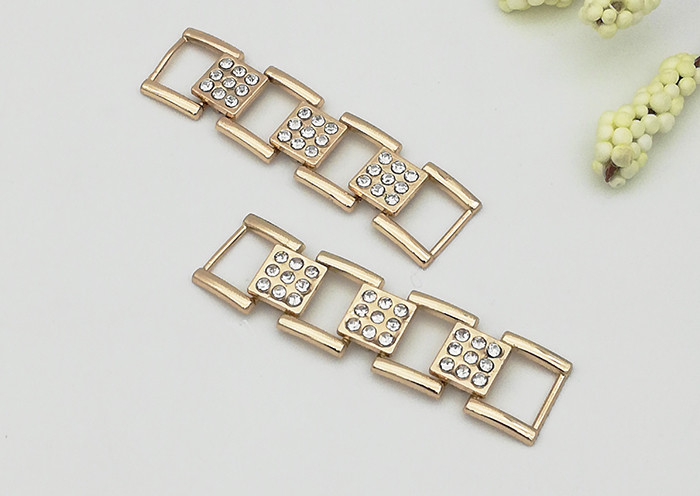 Quality ABLE Shoe Accessories Chains 58*15MM Shinny Beautiful Easy To Assemble for sale