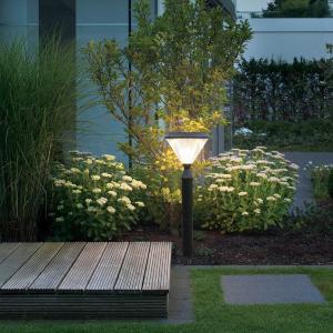 Quality Aluminum 2000mAh Solar Garden Light Waterproof LED Solar Lawn Light for sale