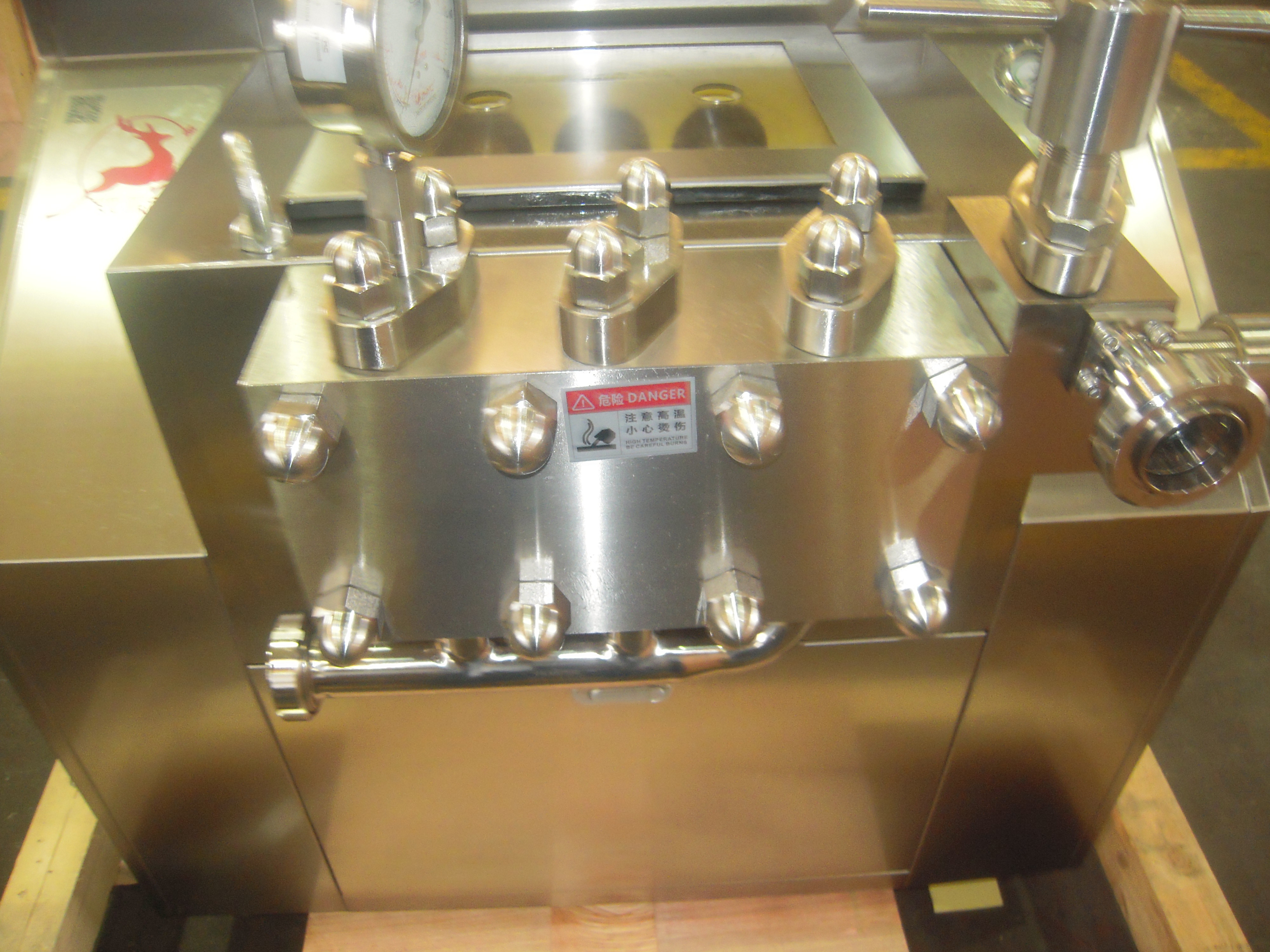 Quality Manual Control Milk Homogenizer Machine 20000L/H 132KW for sale