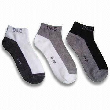 Quality Boy's Design Socks in Double Color, Available in Size of 33 to 38 for sale