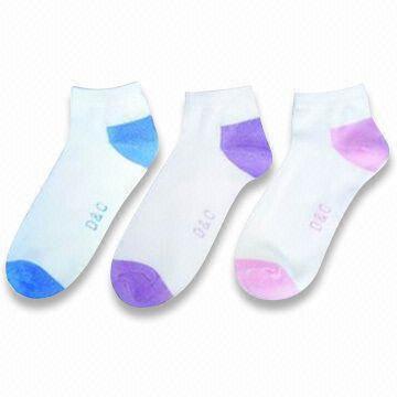 Quality Ladies Double Color Ankle Socks, Made of 97% Poly and 3% Span, Weighs 26g for sale