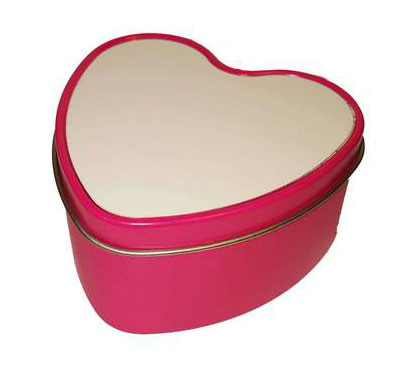 China Bulk Scented Heart Tin Box Candles on sale