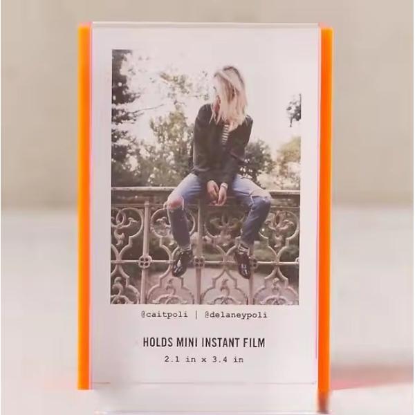 4'' X 6'' Acrylic Photo Frame With Magnets , Tabletop Acrylic Clear Picture Frames OEM