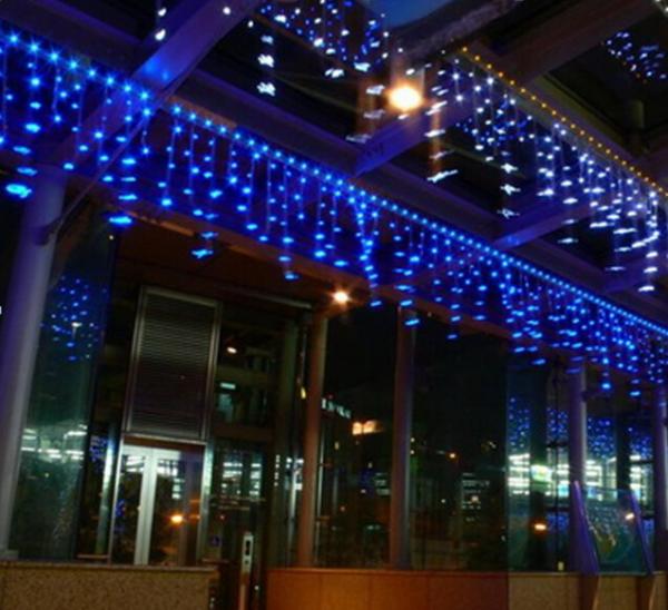 Buy 240V Christmas Curtain Lights Outdoor Anti UV Anti-Weather Material at wholesale prices