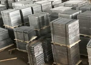China Heavy Duty 824mm 30X4 Steel Grating Panels Floor Forge Walkway Galvanised Steel Grating on sale