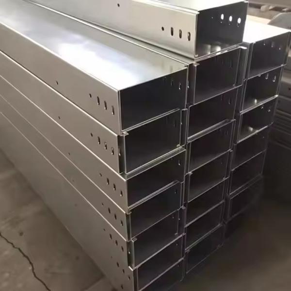 Medium Duty Silver Steel Cable Tray Galvanized Wall Mounted Bridge Type Trough Tray