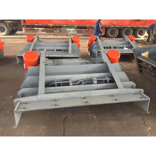 1.1kw Linear Vibrating Screen For Ore Flotation Plant