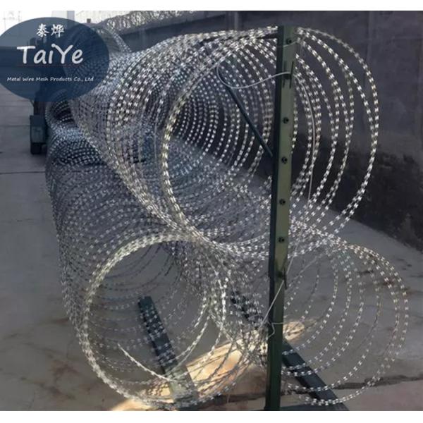 Hot Dipped Galvanized Mobile Security Barrier Convenient Construction