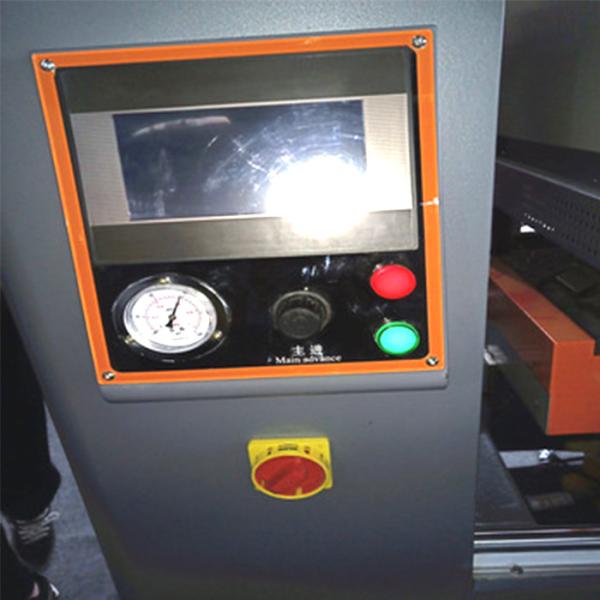 UPVC WINDOW MACHINERY THREE HEAD WELDING MACHINE UPVC WINDOWS MAKING MACHINE