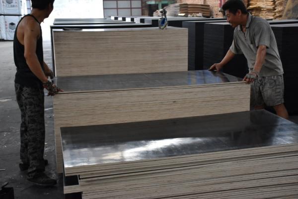 High Quality Waterproof black film faced plywood construction shuttering plywood size 4*8 lowest price plywood