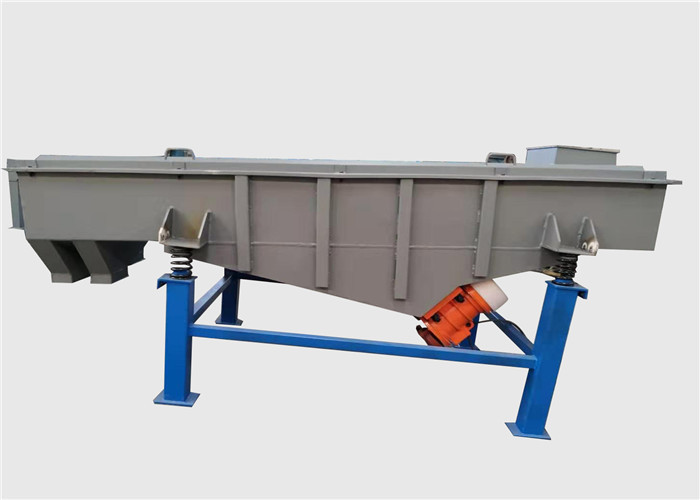 China Calcium Carbonate Vibrating Screen Machine Multi Function Screening Equipment on sale
