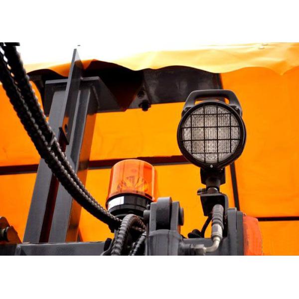 Wheeled Cold Milling Machine , Hydraulic Mechanical Drive System Pavement Milling Machine