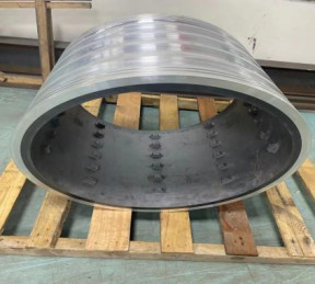 Size Customized Silicon Carbide Grinding Ceramics Black SiC Structure Parts Used In Grinding