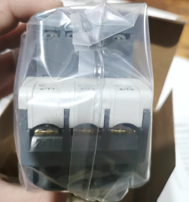 ABB TA2X2.2-32 Thermal Overload Relay with 2.2-32A Rated Current Precise Thermal and Phase Loss Protection for Small and Medium Power Motors