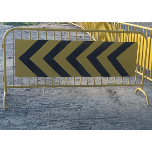 U / Flat Base Crowd Control Barriers Reflective Band For Show Direction