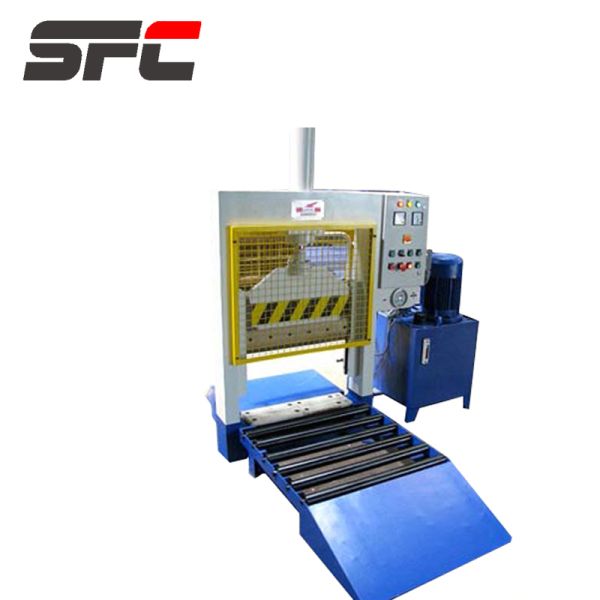 Rubber cutting machine side view