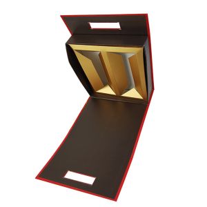 Quality Multi functional Gold Color Foil Hot Stamping OEM Design Cake Food Packing Cardboard Box with Handle for sale