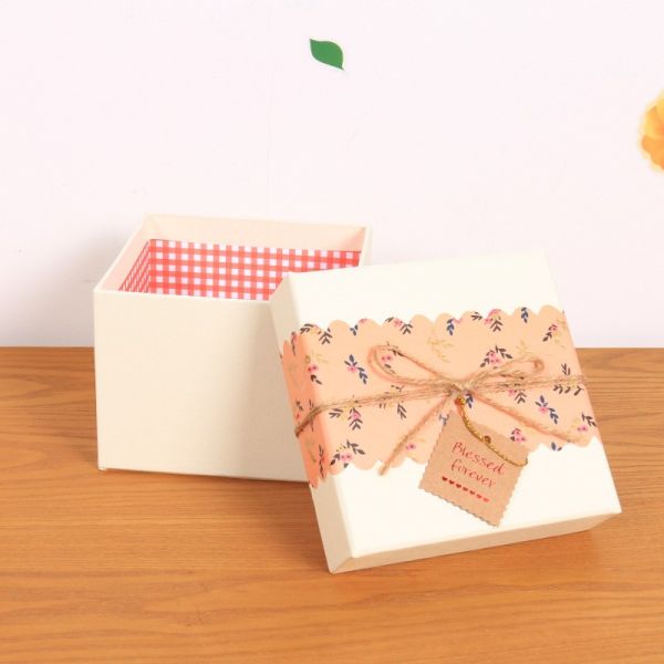Coloured Cardboard Corrugated Paper Box Provide Customized Design