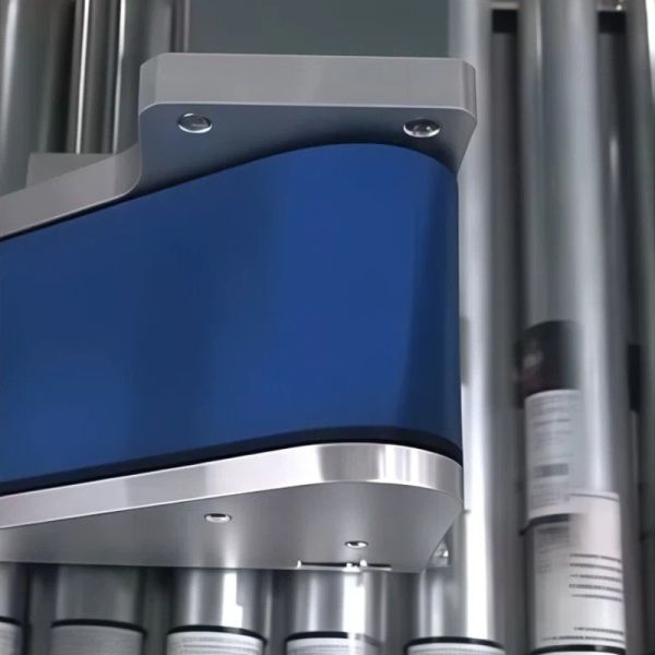 High Efficiency Horizontal Labeling Machine 50Hz Round Bottle Labeling Machine