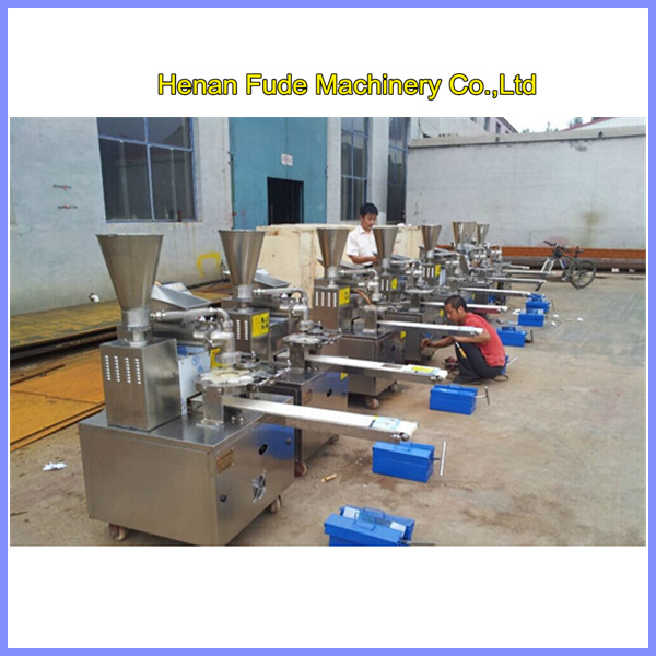 Steamed stuffed bun making machine