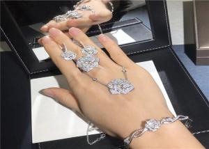 China High End 18K Gold Diamond Jewelry , Piaget Rose Pendant Ring / Bangle / Earrings on sale