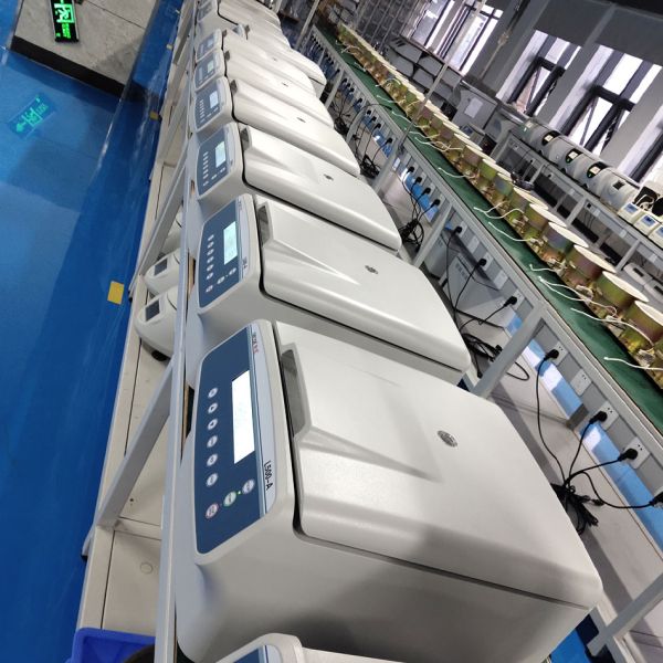 Medical L500-A Tabletop Low Speed Centrifuge Self Balancing Centrifuge