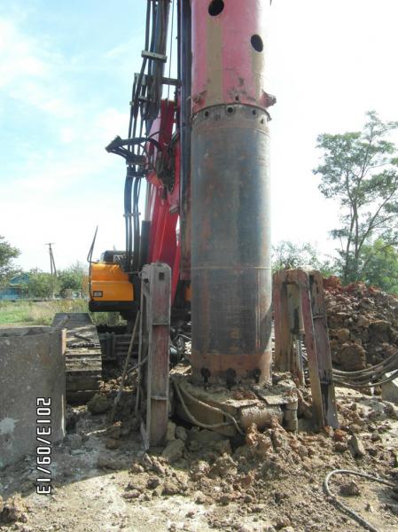 Buy Temporary Building Foundation Low Noise Oscillator , Rotary Drilling Rig Hydraulic Oscillator at wholesale prices