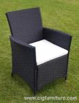 Outdoor Furniture Used for Garden Dinner Can Be Have Harty Protection Enviroment