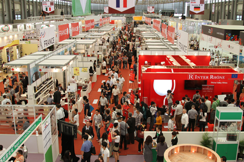 3.2V 272Ah Lithium Ion Battery Packs Lifepo4 Solar Battery LP71173207-272AH