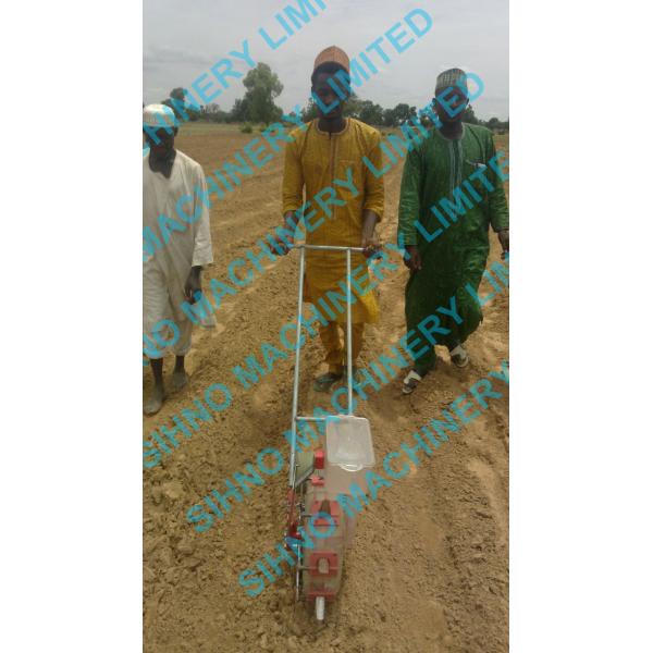 hand push corn seeder