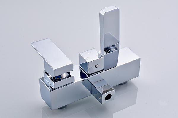 Chrome Temp Control Rainfall Shower Set , Bathroom Shower Systems Water Powered
