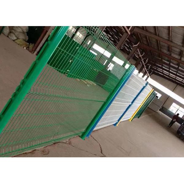 Powder Coated Curved Welded Wire Mesh Fence Perimeter Garden Fence