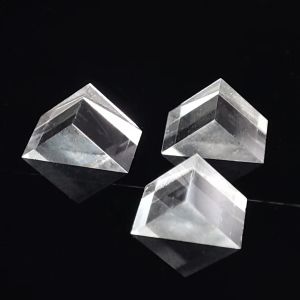 Quality Prism CVD Diamonds | Optical-Grade CVD Single Crystal Trigonal Diamond for sale