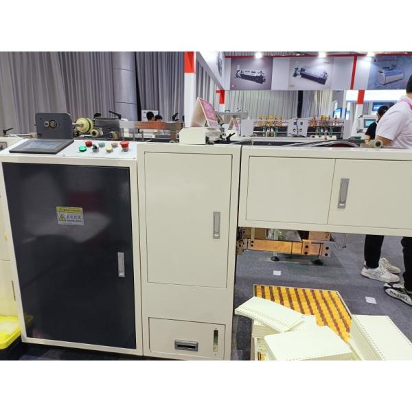 3PH 2.3Kw Automatic Paper Punching Machine For Hanger calendar