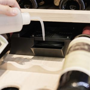 Precise Temperature Controlled Red Solid Wood Wine Cooler With Locker