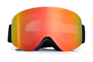 China Fog Free Photochromic Ski Goggles 100% UV400 Protection Long Elastic Strap on sale