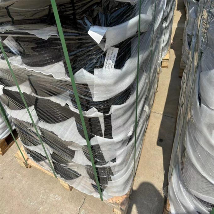 Smooth Surface Galvanized Welded Wire Mesh with Square Mesh Openings and Customizable Sizes