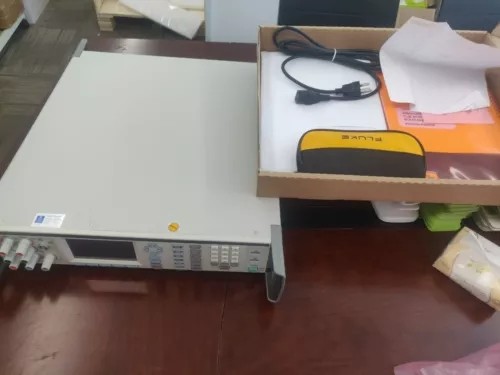 Fluke 8588A Reference Multimeter With Exceptional Linearity, Low Noise And Stability