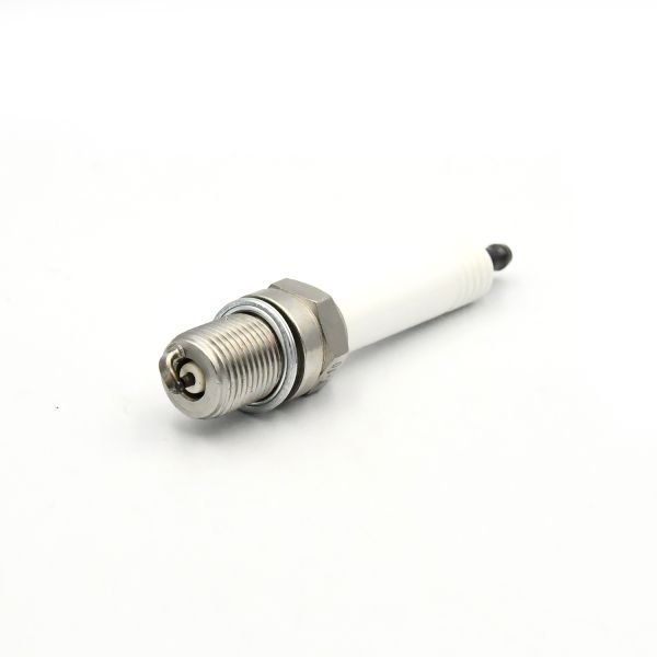 OEM Quality M18x1.5 Thread 0.3mm Gap Resistor Type Generator Spark Plug for Denso GI3-1 and Champion RB77WPCC