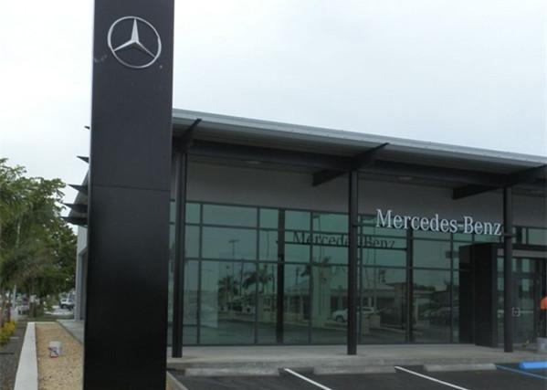 Buy Mercedez Benz Car Showroom Building Steel Structure With 50 Years Lifespan at wholesale prices