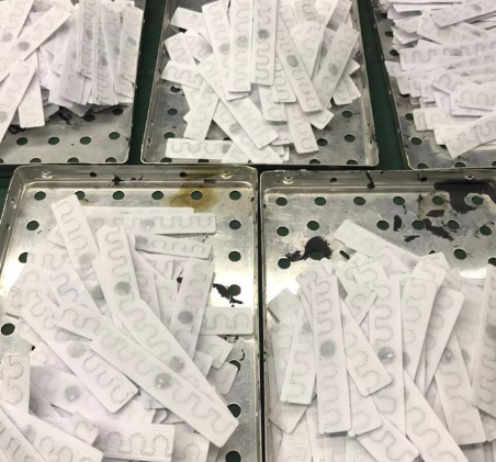 Washable Passive RFID Application Laundry Rfid Tags Long Reading Range